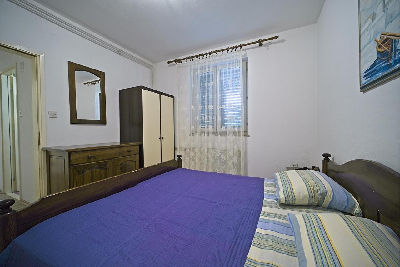 Apartment Renata Postira Exterior foto